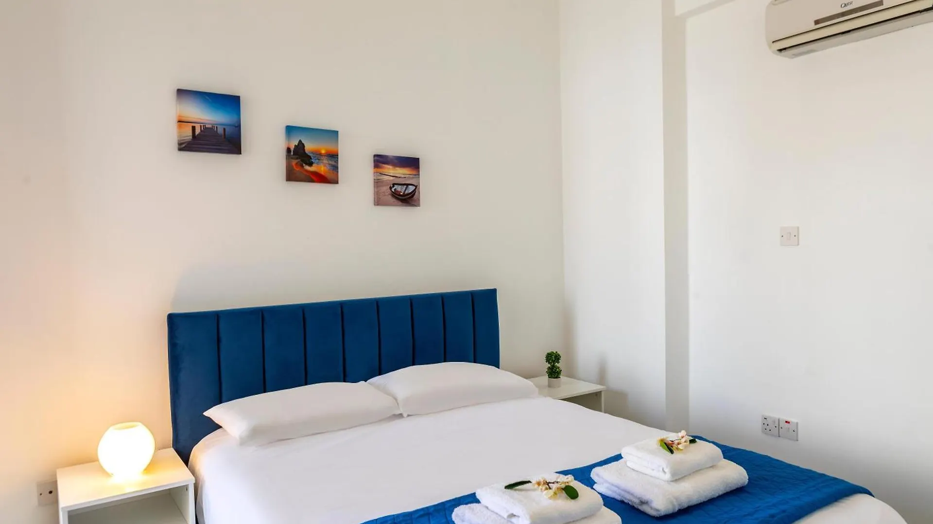 לרנקה Airbnsea City Centre Side Sea View Apartments קפריסין