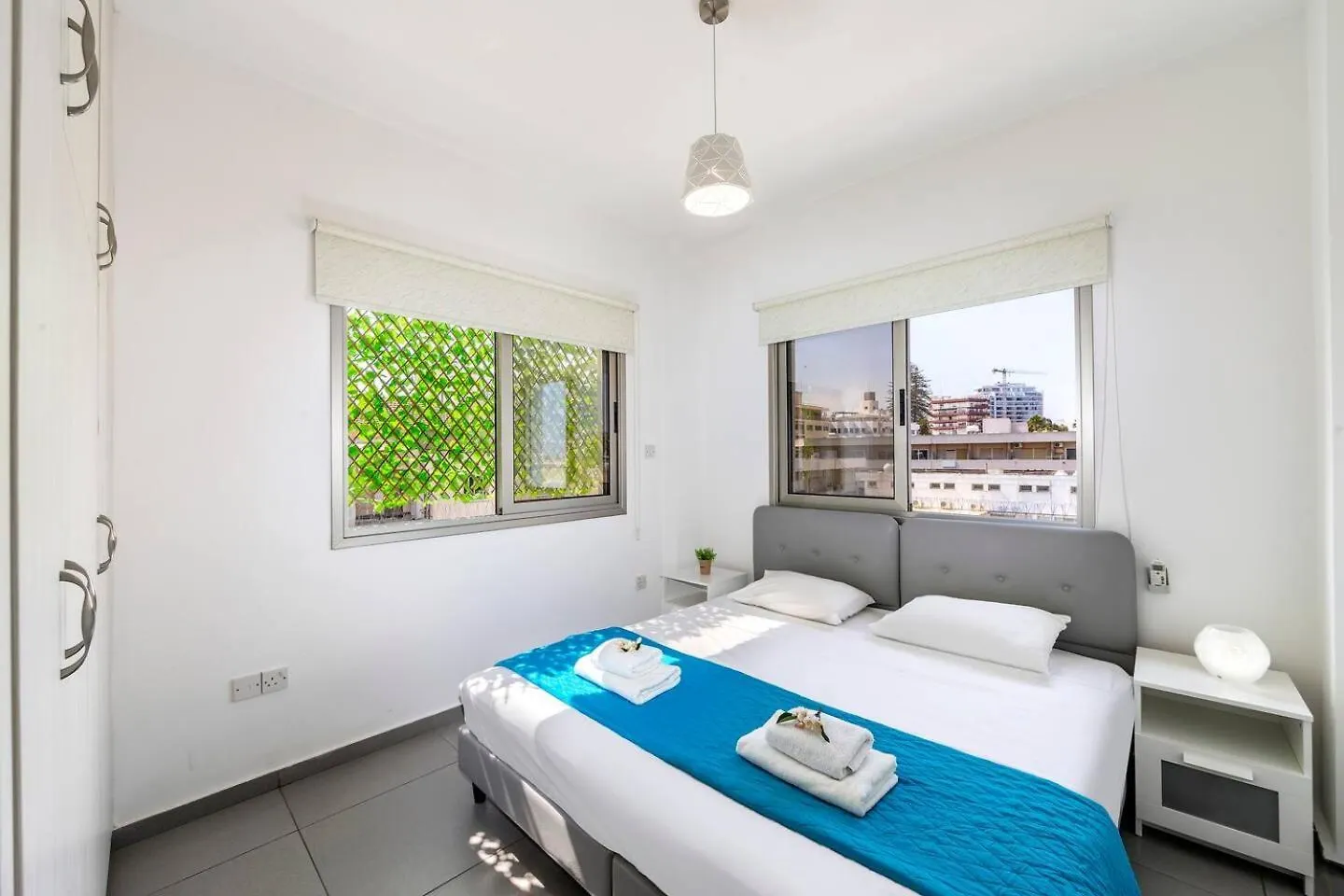 לרנקה Airbnsea City Centre Side Sea View Apartments קפריסין